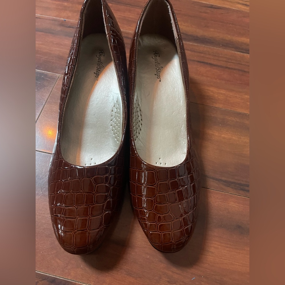 Angel Steps - Crocodile Pattern Women's Shoes - women’s